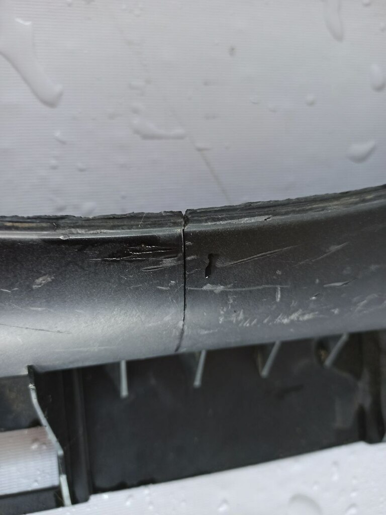 диффузор б/у \ облом креплений,трещины,облом кольца - 2